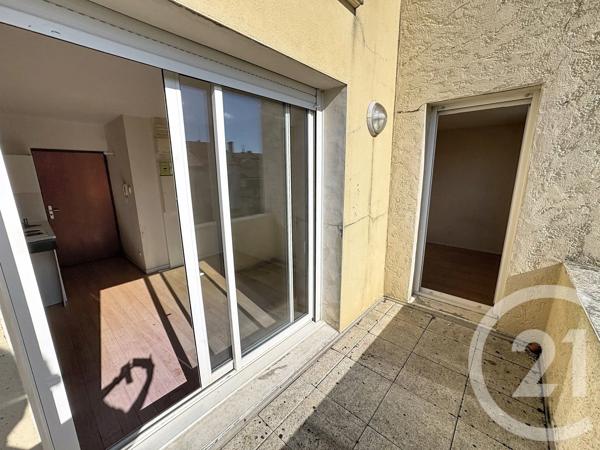 Appartement F3 à vendre  4 pièces - 62,95 m 2   ANGOULEME  - 16