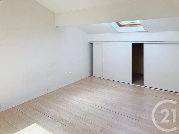Appartement F3 à vendre  4 pièces - 62,95 m 2   ANGOULEME  - 16