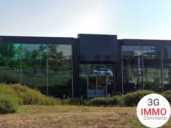 Location / Local Commercial