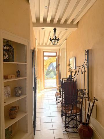 RARE NEUVILLE SUR SAONE. Appartement 137m2 hab env. terrasse, jardin, garage