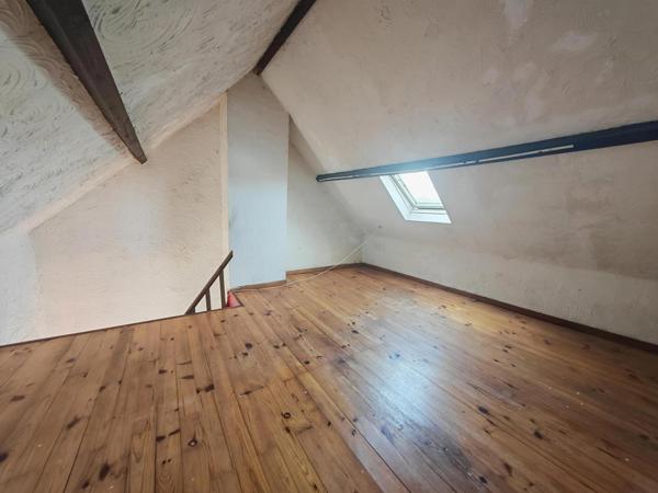 À SAISIR – Maison mitoyenne à RENOVER à Saint-Martin-Boulogne !