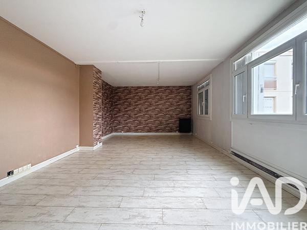 Appartement à vendre 4 pièces 79 m² Saint-Aubin-lès-Elbeuf