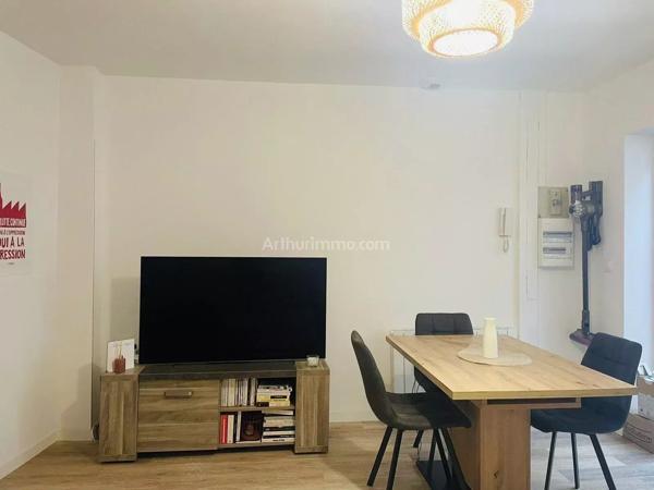 Location                                                      Appartement
                        
                     2 pièces                      38 m2                     à Lille