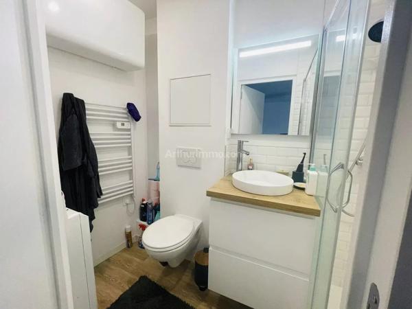 Location                                                      Appartement
                        
                     2 pièces                      38 m2                     à Lille