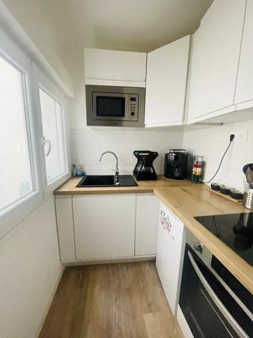 Location                                                      Appartement
                        
                     2 pièces                      38 m2                     à Lille