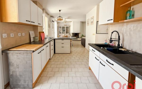 Maison à vendre    6 pièces • 122 m2 Six-Fours-les-Plages