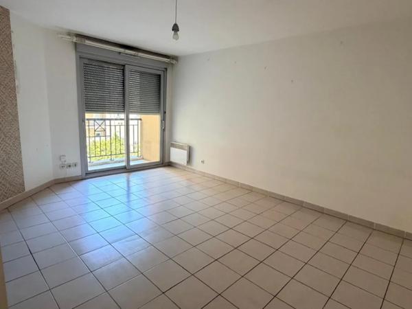 APPARTEMENT T2 A LOUER - LYON 4EME ARRONDISSEMENT Deleuvre-Henon 54.22 m 2 - 840 € charges comprises par mois