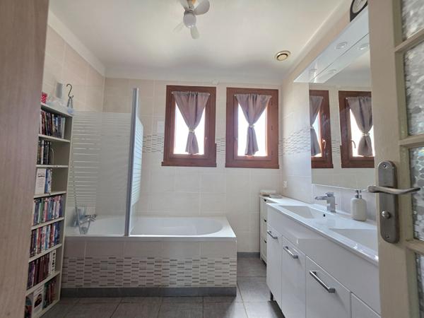 Maison Neuilly Crimolois 5 pièce(s) 116 m2