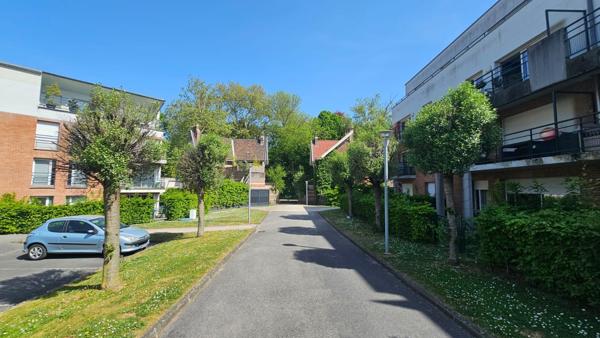 Magnifique Appartement de 60 m2 - 2 chambres - Terrasse - Balcon - Garage