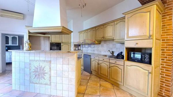 Location Maison 7 pièces 260 m2 à Lescure-d'Albigeois