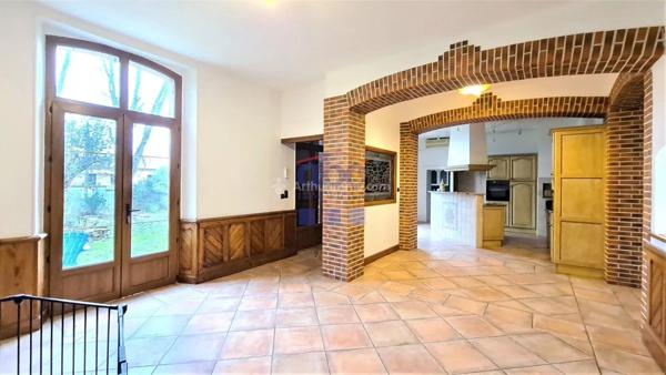 Location Maison 7 pièces 260 m2 à Lescure-d'Albigeois