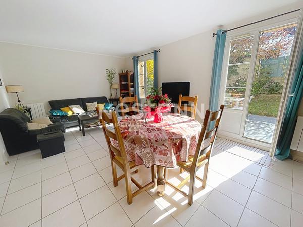 A vendre Maison de 5 pièces de 96 m² à Plaisir - Quartier centre ville