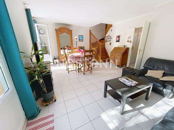 A vendre Maison de 5 pièces de 96 m² à Plaisir - Quartier centre ville