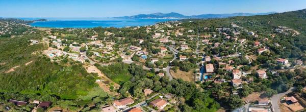 Villa avec deux T4 et piscine à Agosta Porticcio !