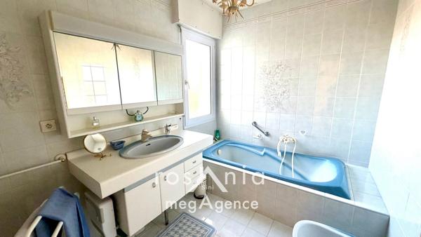 Maison à LES SABLES-D'OLONNE, 85100 - 7 pièces 190m²