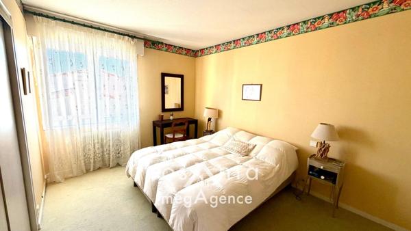 Maison à LES SABLES-D'OLONNE, 85100 - 7 pièces 190m²