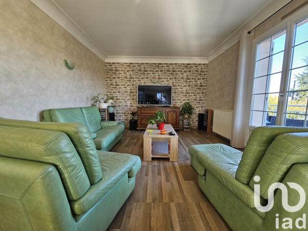 Maison 6 pièces de 205 m² à Castelsarrasin (82100)