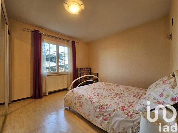 Maison 6 pièces de 205 m² à Castelsarrasin (82100)