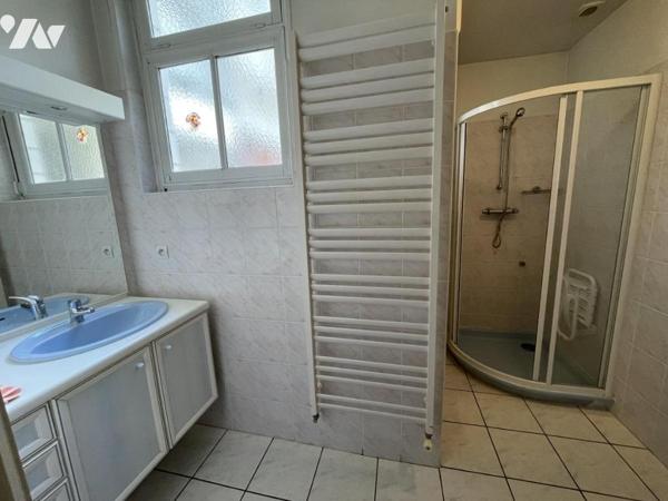 LA FERTE MACE, maison de ville 189 m² habitables avec jardin