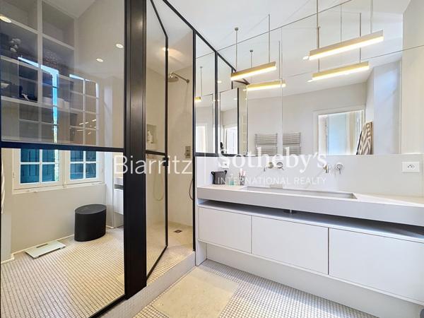 Vente Maison de luxe Biarritz 10 Pièces 300 m²