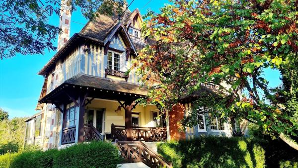 Vente Maison normande Pont-l'Évêque 9 Pièces 230 m²
