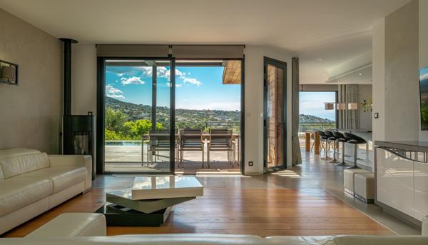 Vente Villa de luxe Porticcio 10 Pièces 320 m²