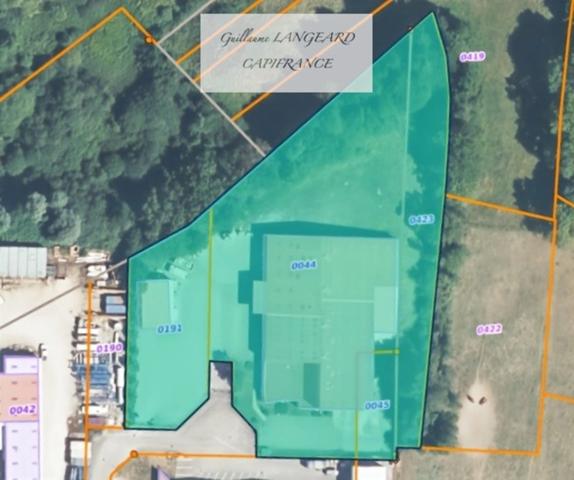 Bâtiment industriel 2 239 m² – Parcelle 9 687 m² – IZERNORE (01)