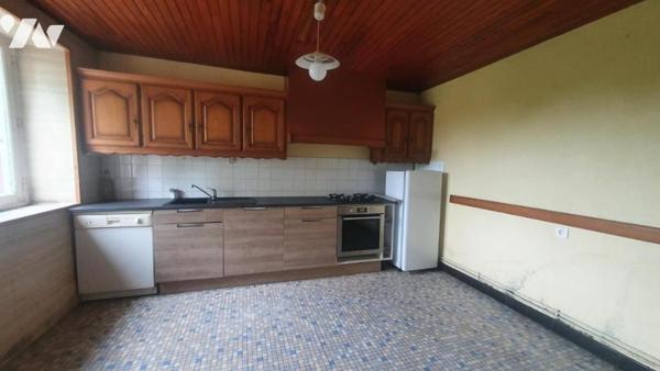 Maison à rénover dans hameau en campagne