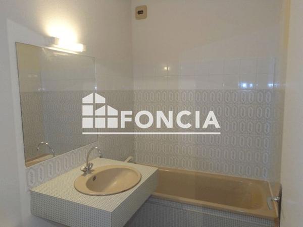 Location Studio 23.62 m² - 21/23 RUE GIROUARD Poitiers 86000