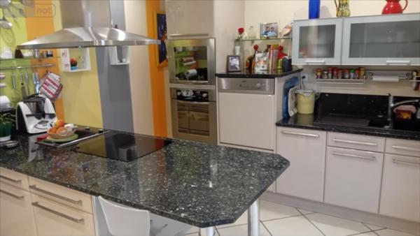 Pavillon à vendre à Ruaudin dans la Sarthe (72230), ref : 72012-1092222