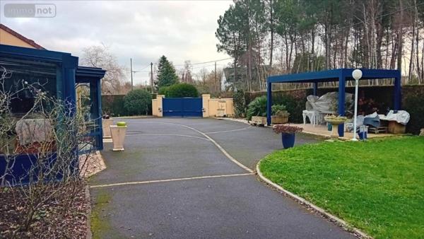 Pavillon à vendre à Ruaudin dans la Sarthe (72230), ref : 72012-1092222