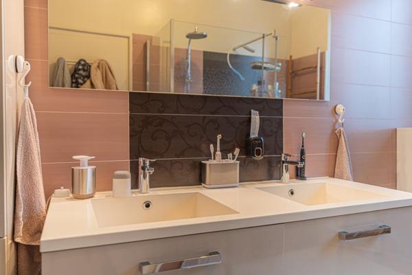 Maison 7 pièces - 194 m² Exclusivité efficity