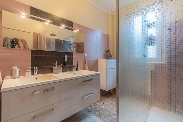 Maison 7 pièces - 194 m² Exclusivité efficity