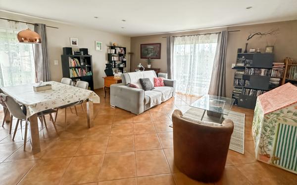 Maison à vendre    4 pièces • 123,34 m2 Saint-Étienne-de-Tulmont