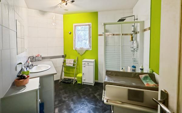 Maison à vendre    4 pièces • 123,34 m2 Saint-Étienne-de-Tulmont