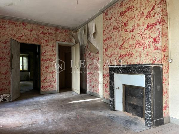 Manoir à restaurer à vendre à 40 km de Paris