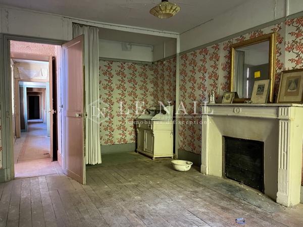 Manoir à restaurer à vendre à 40 km de Paris