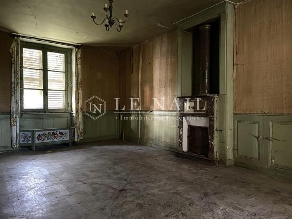 Manoir à restaurer à vendre à 40 km de Paris