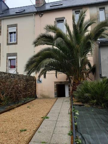 Maison à vendre    4 pièces • 75,80 m2 Ploumagoar
