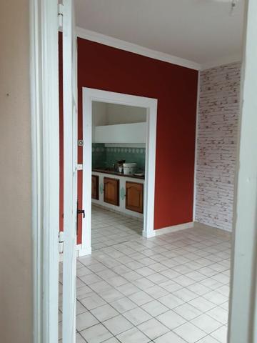 Maison à vendre    4 pièces • 75,80 m2 Ploumagoar