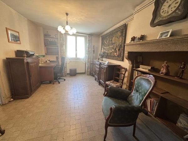 Maison à vendre 72 345 € Bourganeuf 6 p 172 m² DPE F