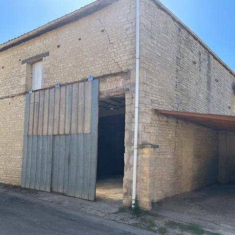 Grange à vendre |  Xambes |  1 pièce | 100 m²