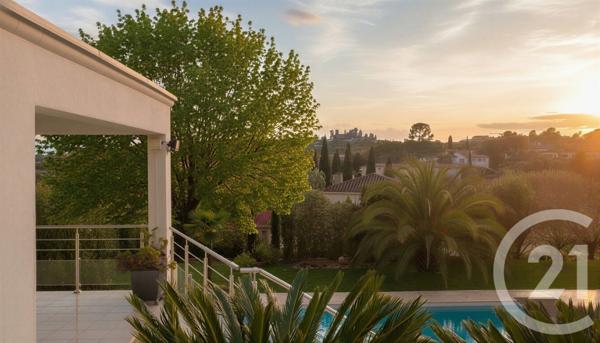 Maison à vendre  6 pièces - 203,65 m2 VALBONNE - 06