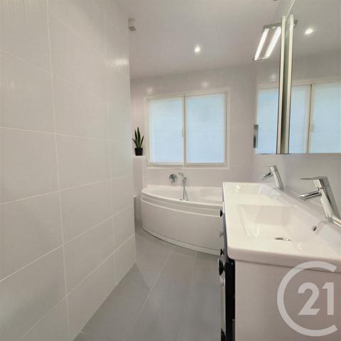 Maison à vendre  6 pièces - 203,65 m2 VALBONNE - 06