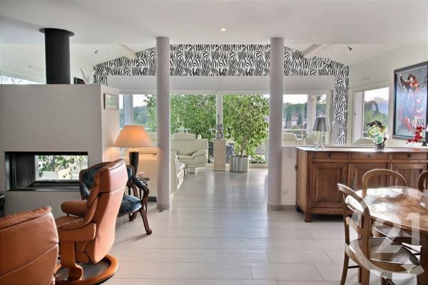 Maison à vendre  6 pièces - 203,65 m2 VALBONNE - 06