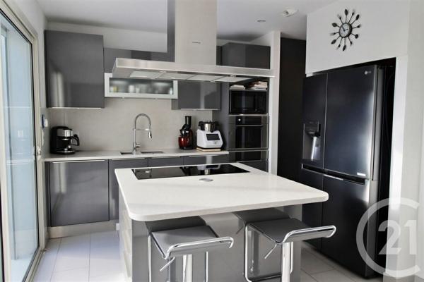 Maison à vendre  6 pièces - 203,65 m2 VALBONNE - 06