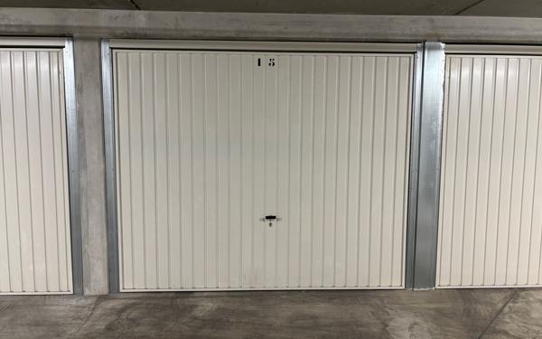 Stationnement à vendre    15,50 m2 Marseille 8