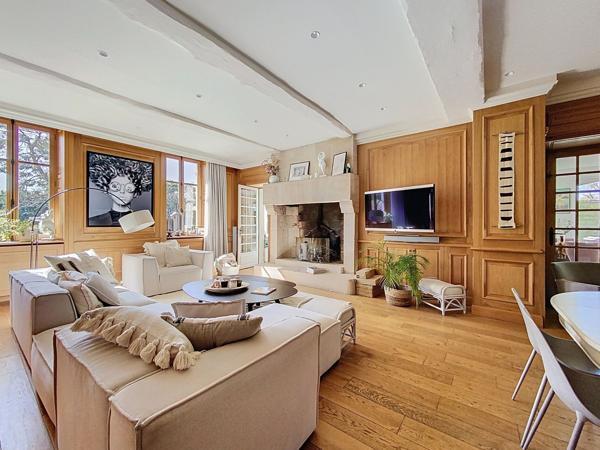 Vente Maison de luxe Bayeux 10 Pièces 321 m²