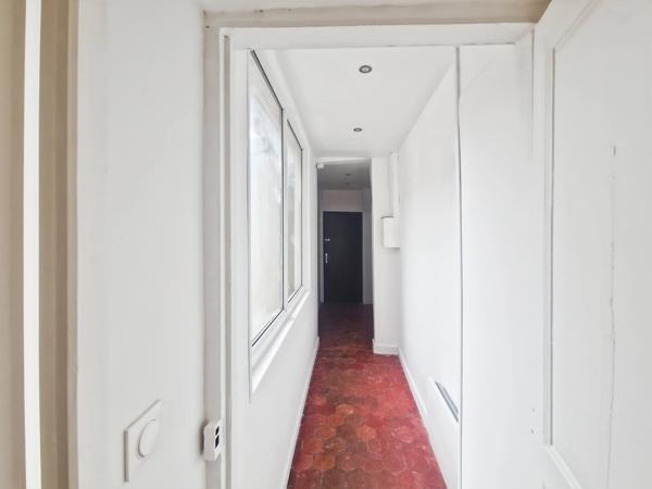 CHARMANT APPARTEMENT ATYPIQUE T2 Provins Centre Historique | Faibles Charges | 8 min Gare