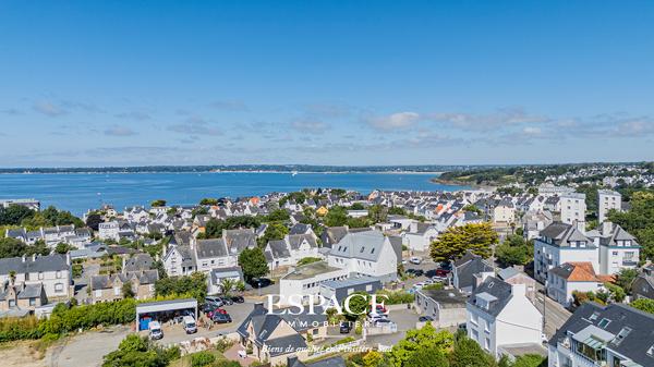 Concarneau appartement de 81 m2 avec terrasse, garage et cave